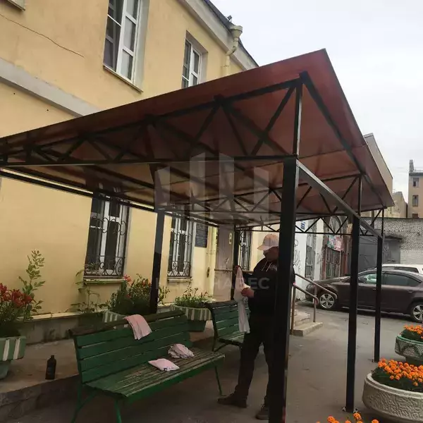 прямой навес с поликарбонатом