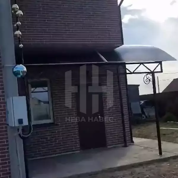 Полуарочный навес с усиленным ригелем на скате