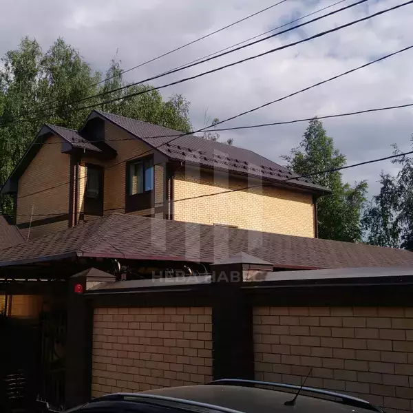 вальмовый навес для участка, вид снаружи