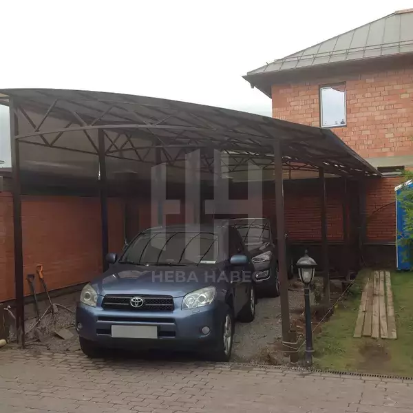 стальной полуарочный навес с боковыми стенками