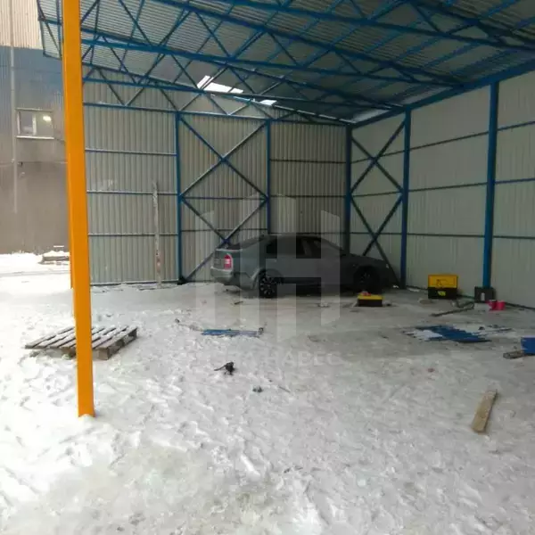 односкатный навес с боковыми стенками с трех сторон