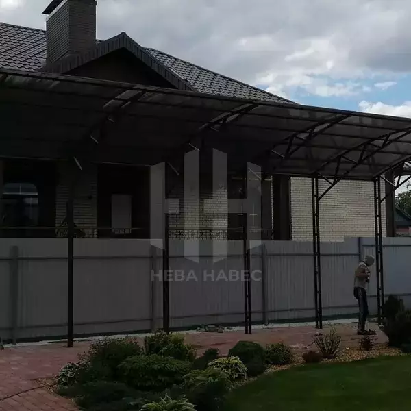 консольный навес из поликарбоната