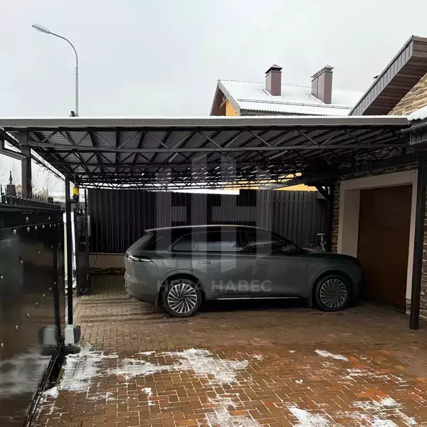 Прямой навес для гибридного авто